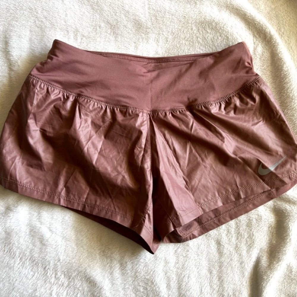 Women's Dri-Fit Swoosh Run Shorts XS
